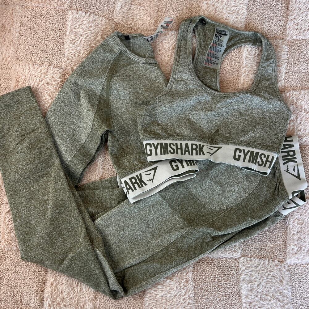 3 Piece Set Gymshark Flex Leggins and Long Sleeve Top